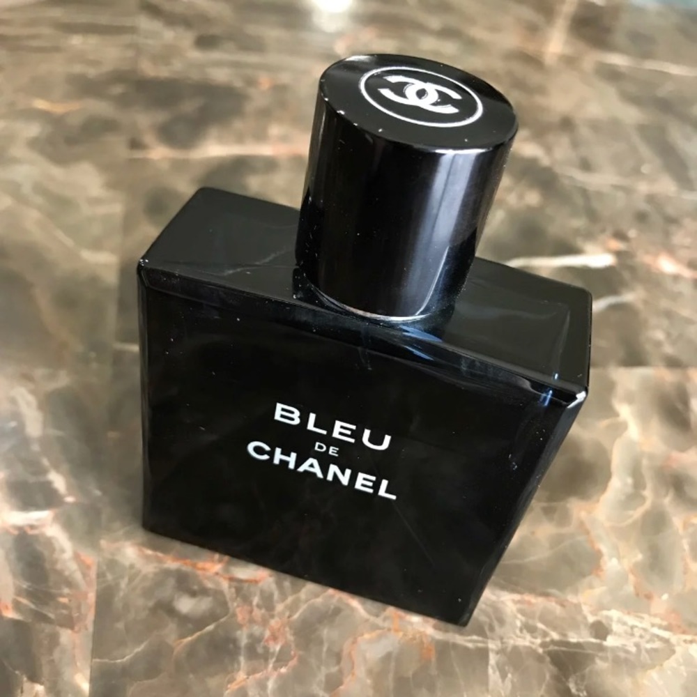 Chanel bleu